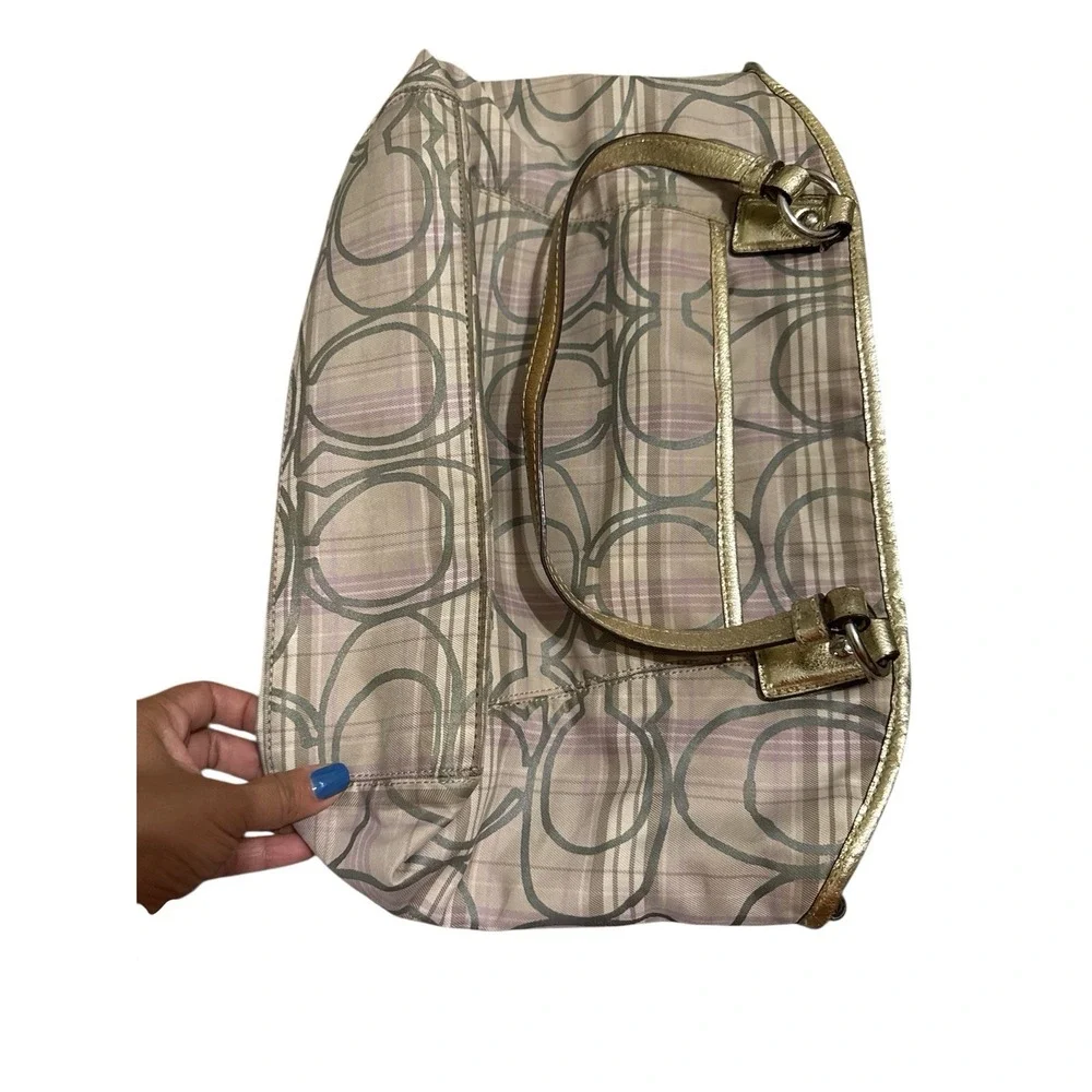 Coach‎ Vintage Y2K Signature Canvas and Patent Leather Bag Lilac